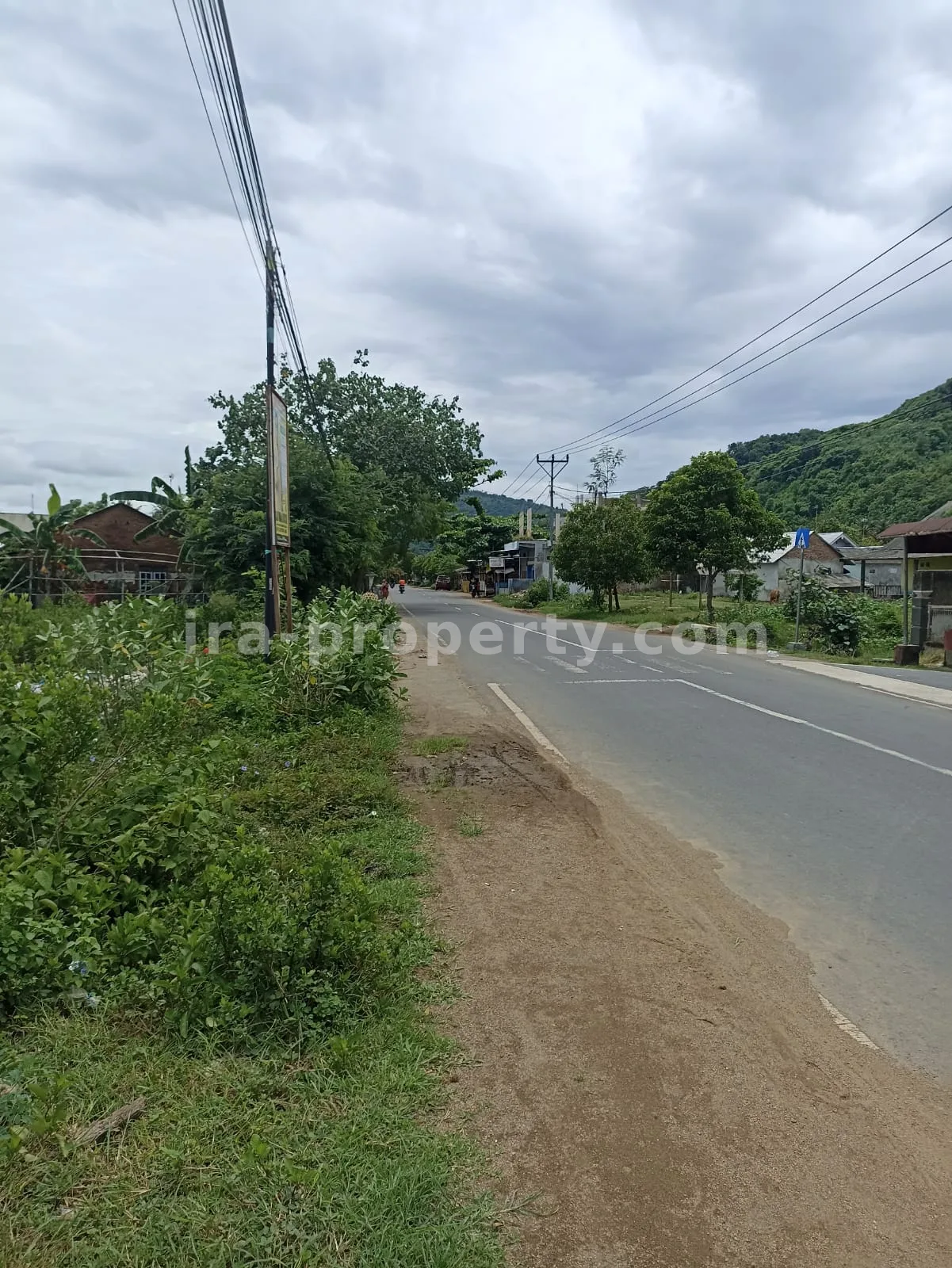 Strategic Roadside Land in Sekotong – 3,390 m²