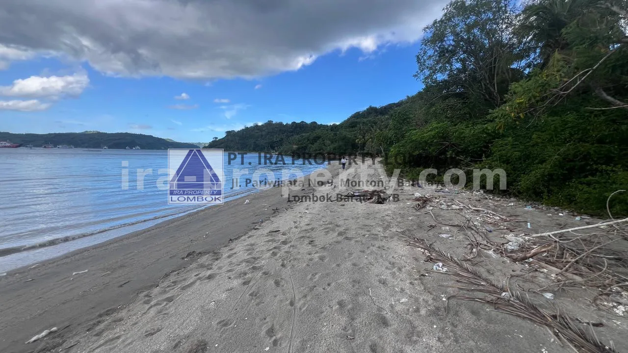 Beachfront Land in Telaga Lupi, Sekotong