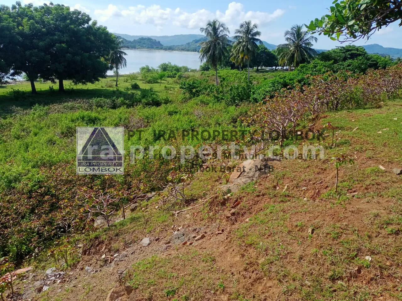 Beachfront Land in Gili Layar, Sekotong