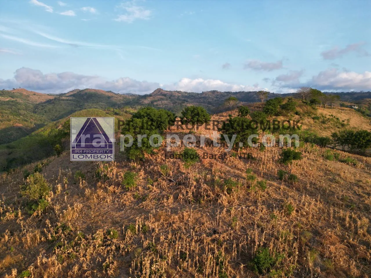 Oceanfront Land Near Sundancer, Sekotong
