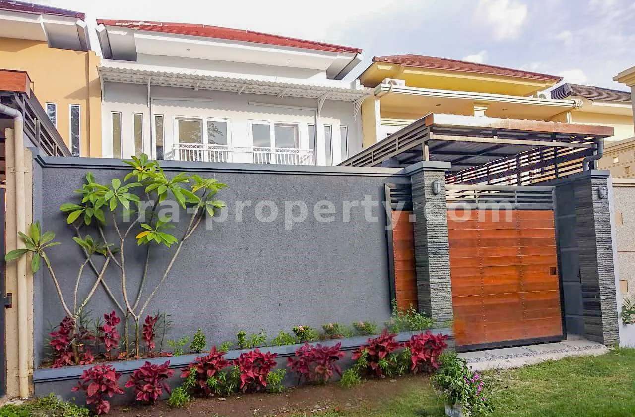 Charming Villa in Senggigi One Complex