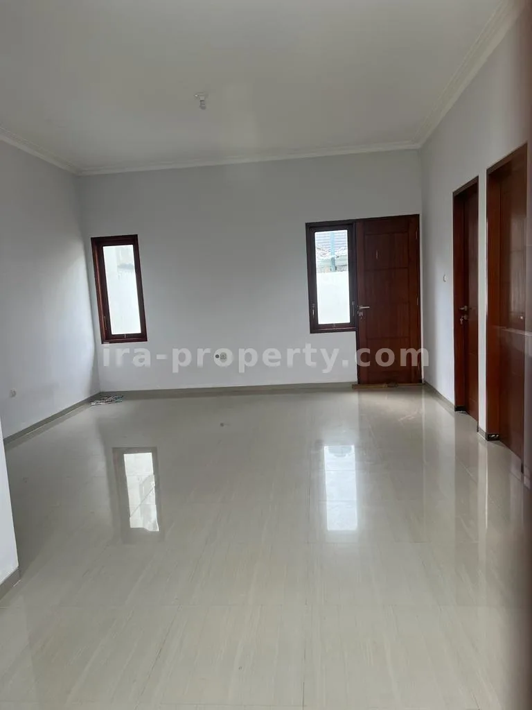 Modern Home for Sale in Elite Graha Majapahit Mataram