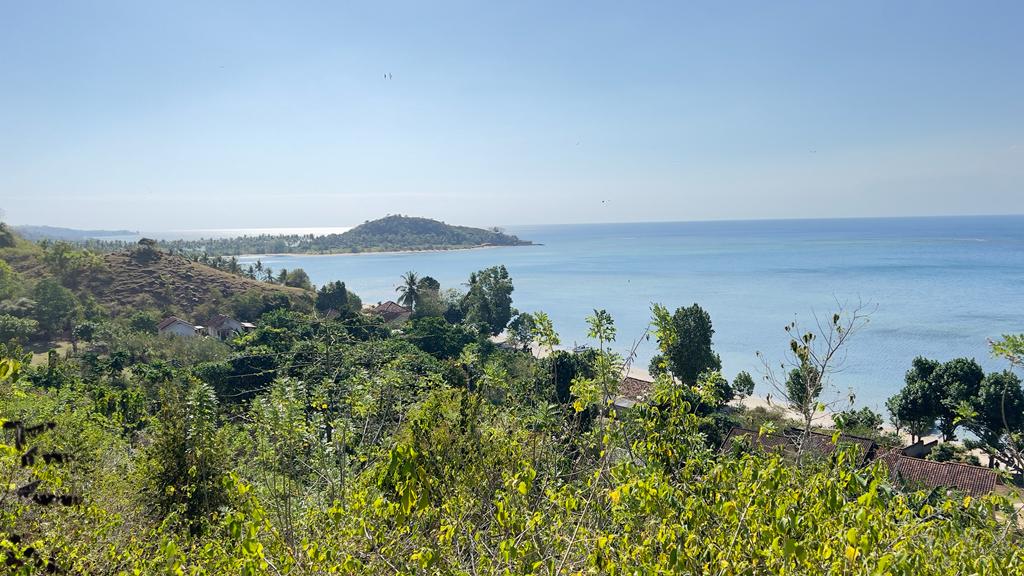 Stunning Seaside Land with Gili Views in Sekotong, West Lombok