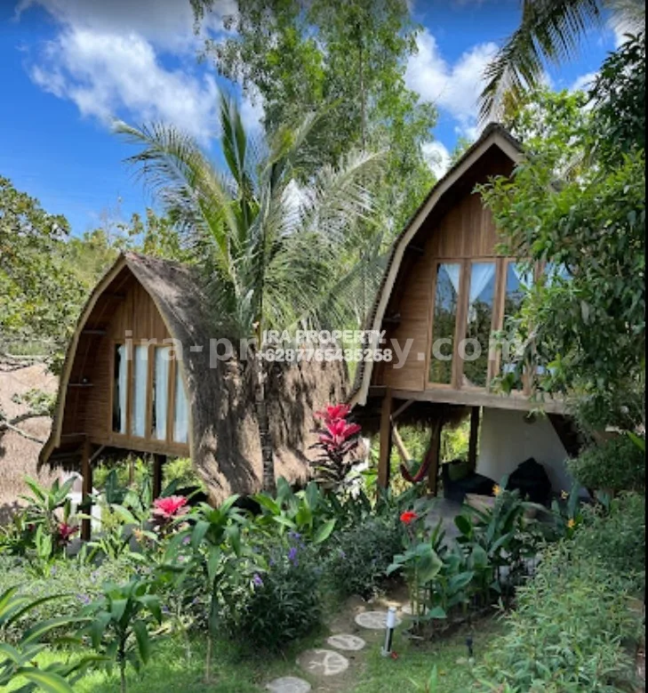 Tropical-Themed Bungalows in Kuta Mandalika, Lombok