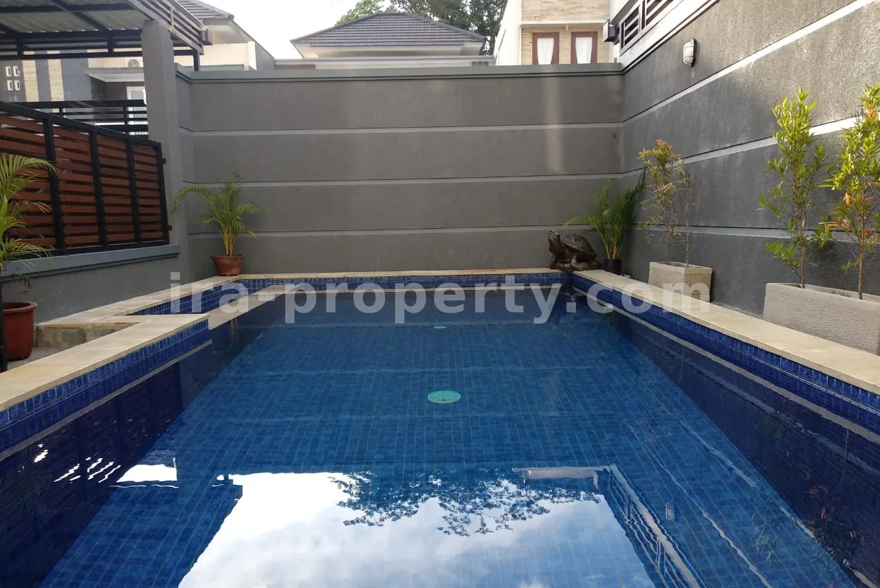 Charming Villa in Senggigi One Complex