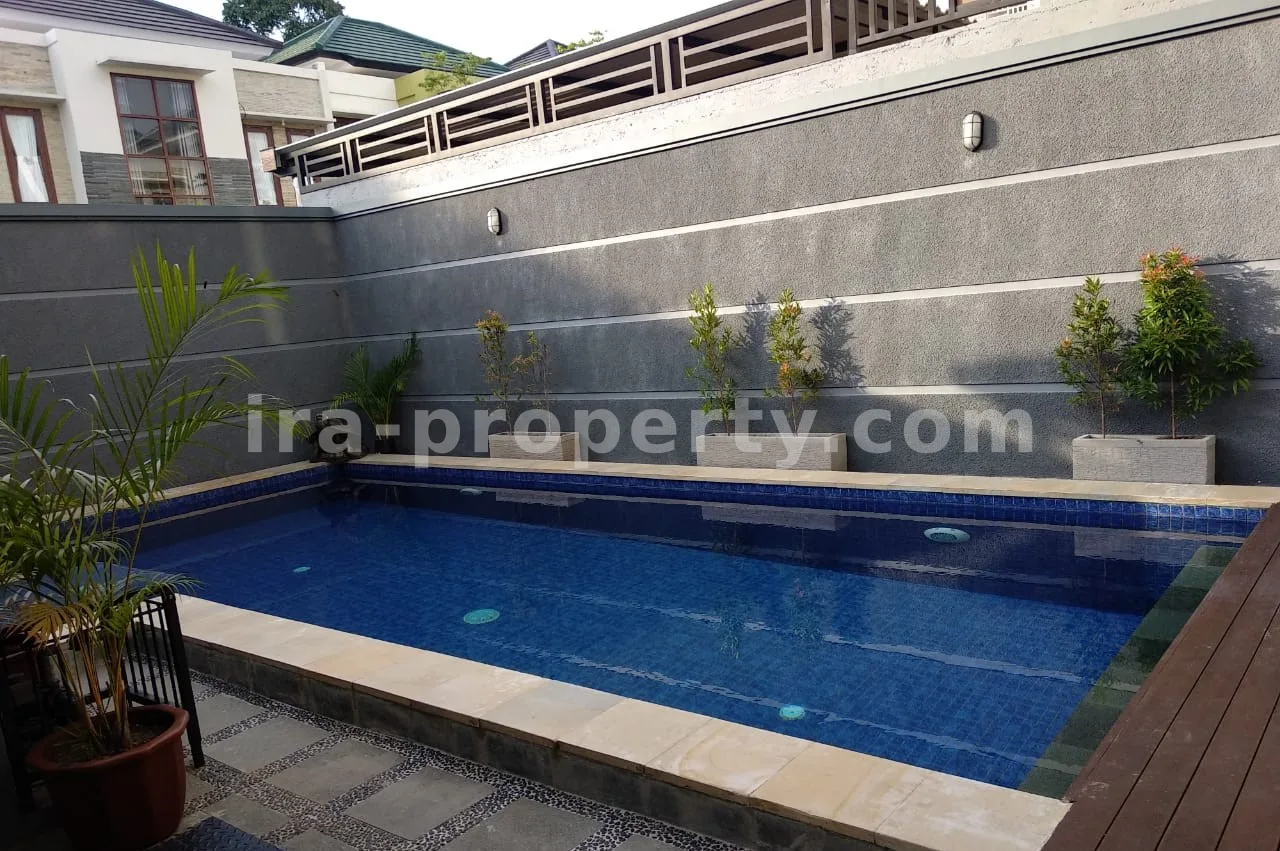 Charming Villa in Senggigi One Complex