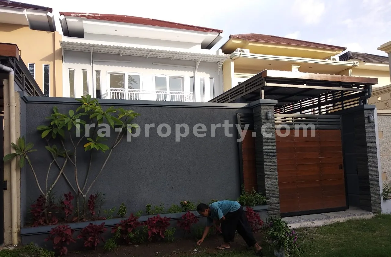 Charming Villa in Senggigi One Complex