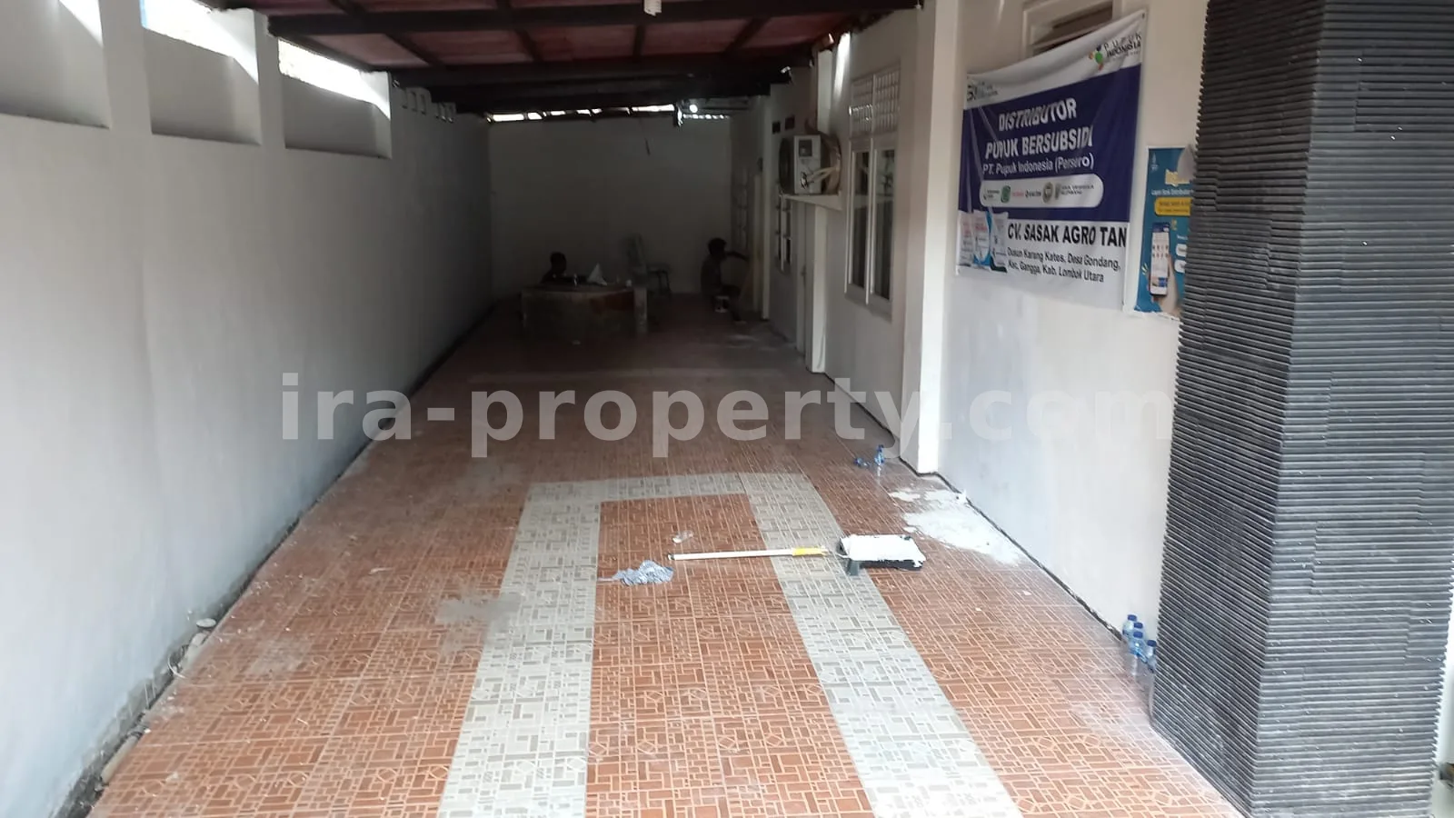 Strategic House Near SMPN 1 Mataram