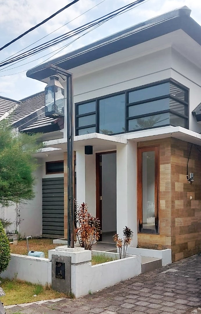 Modern Home for Sale in Elite Graha Majapahit Mataram