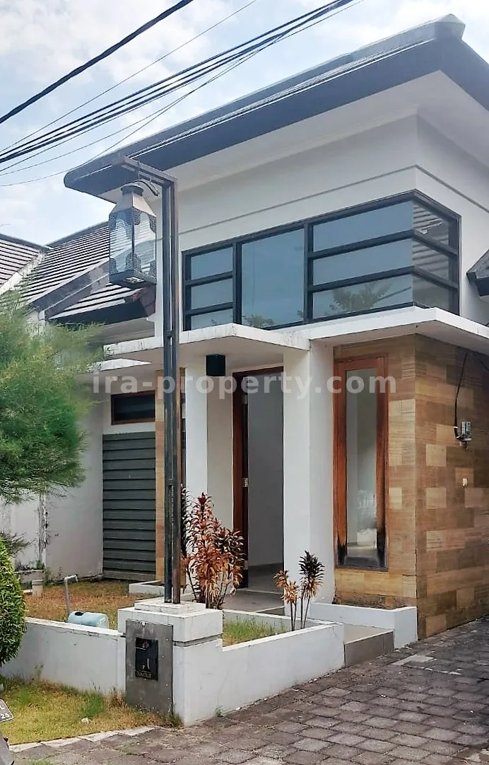 Modern Home for Sale in Elite Graha Majapahit Mataram