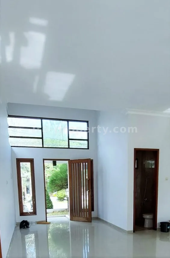 Modern Home for Sale in Elite Graha Majapahit Mataram