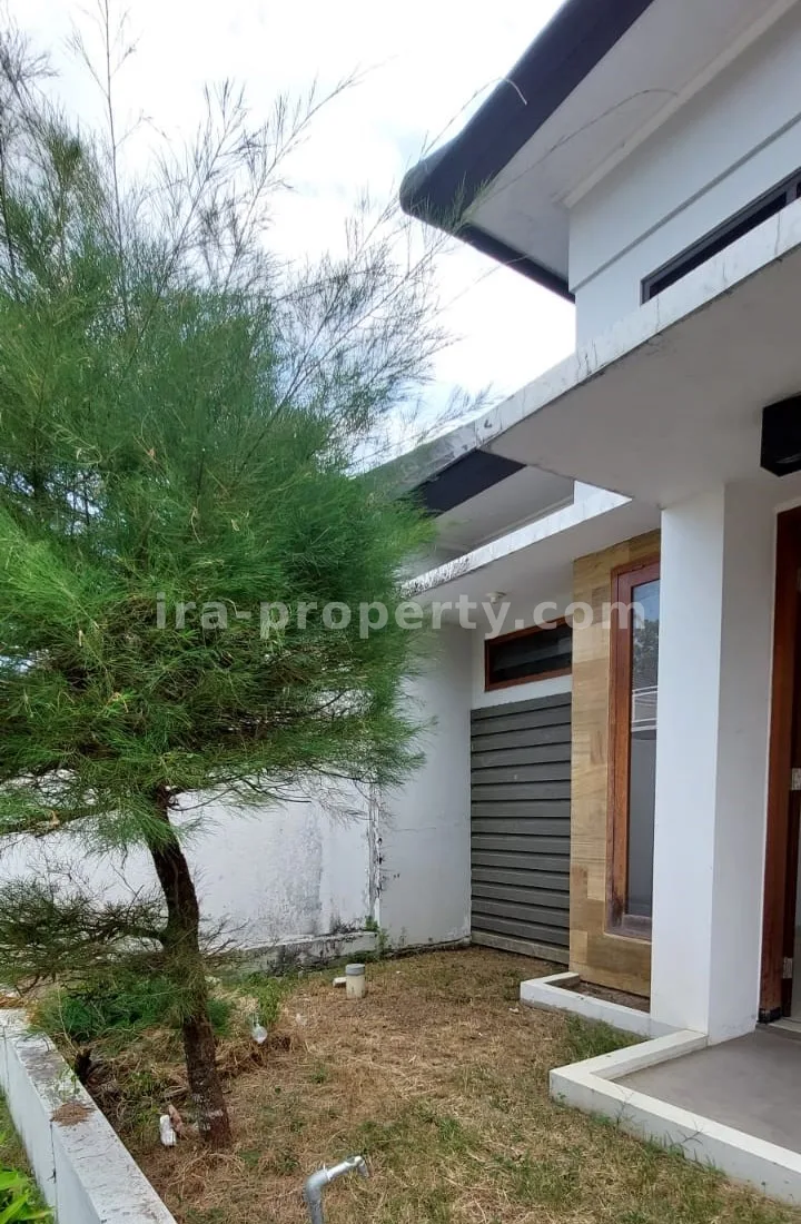 Modern Home for Sale in Elite Graha Majapahit Mataram