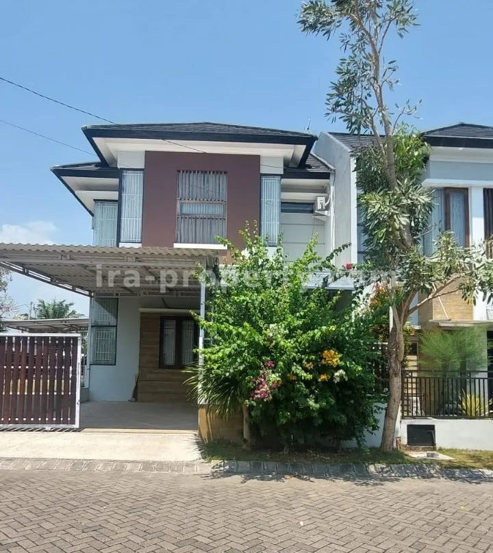 Elegant Home in Elite Graha Majapahit Complex