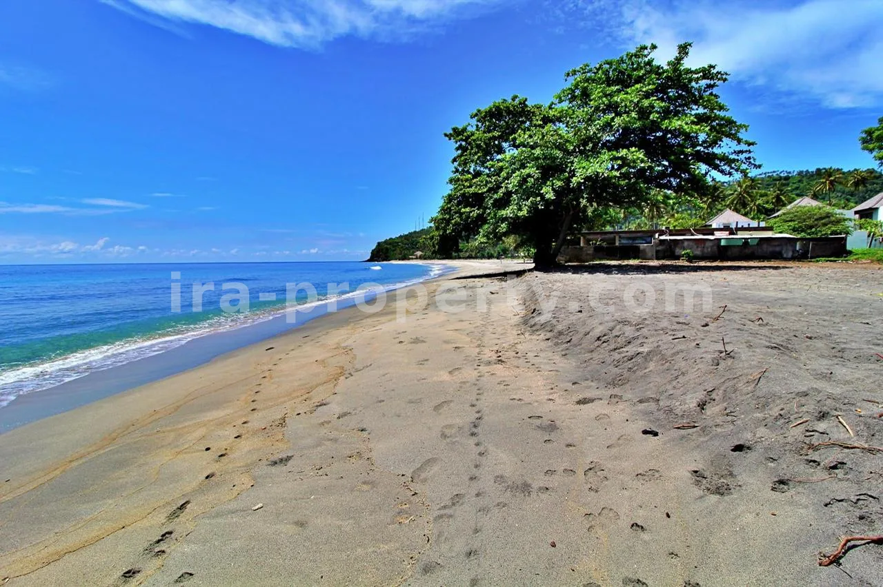 Senggigi Beachfront Land near Living Asia