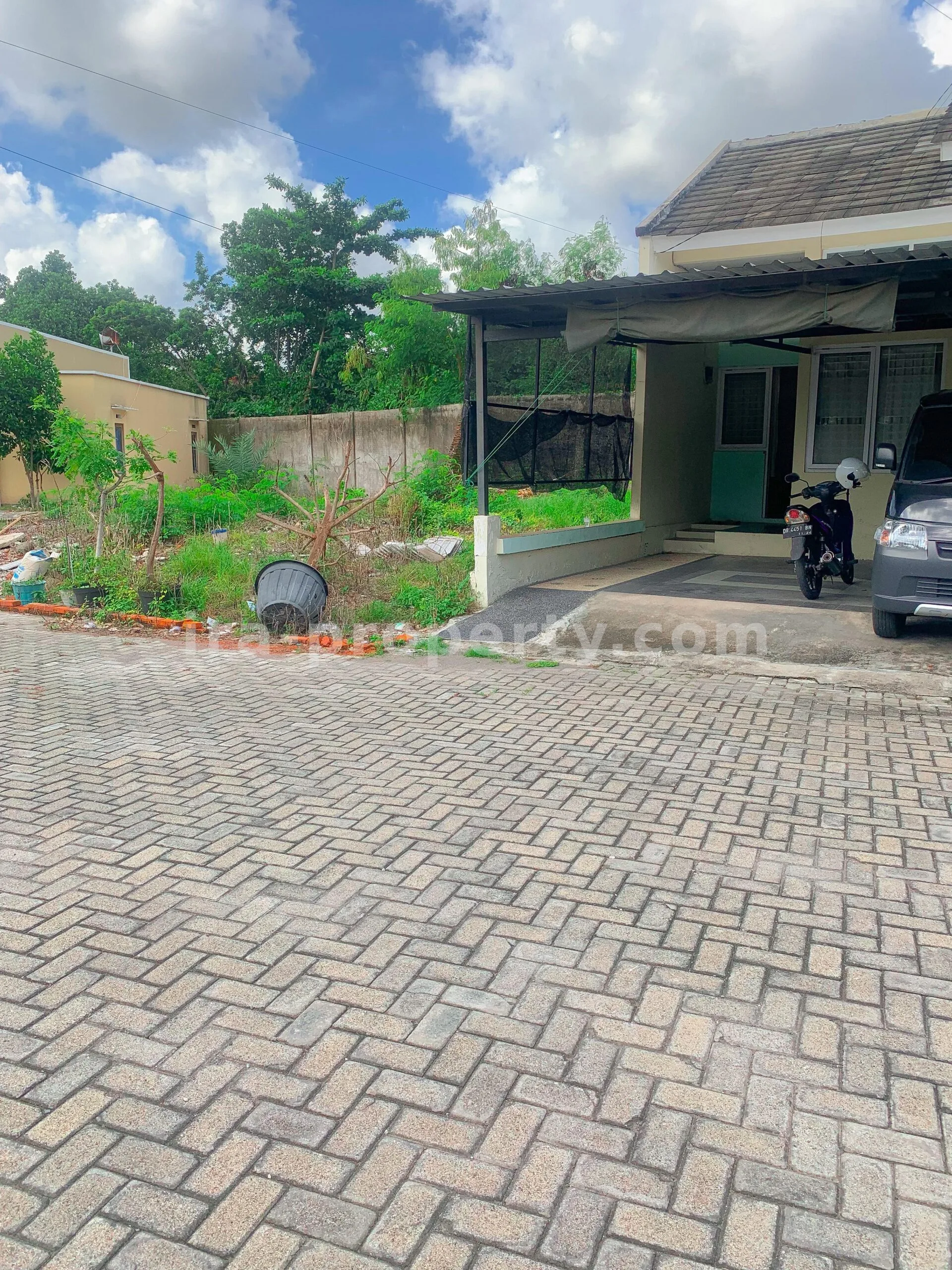 Cozy Home in Garden View Residence, Mataram