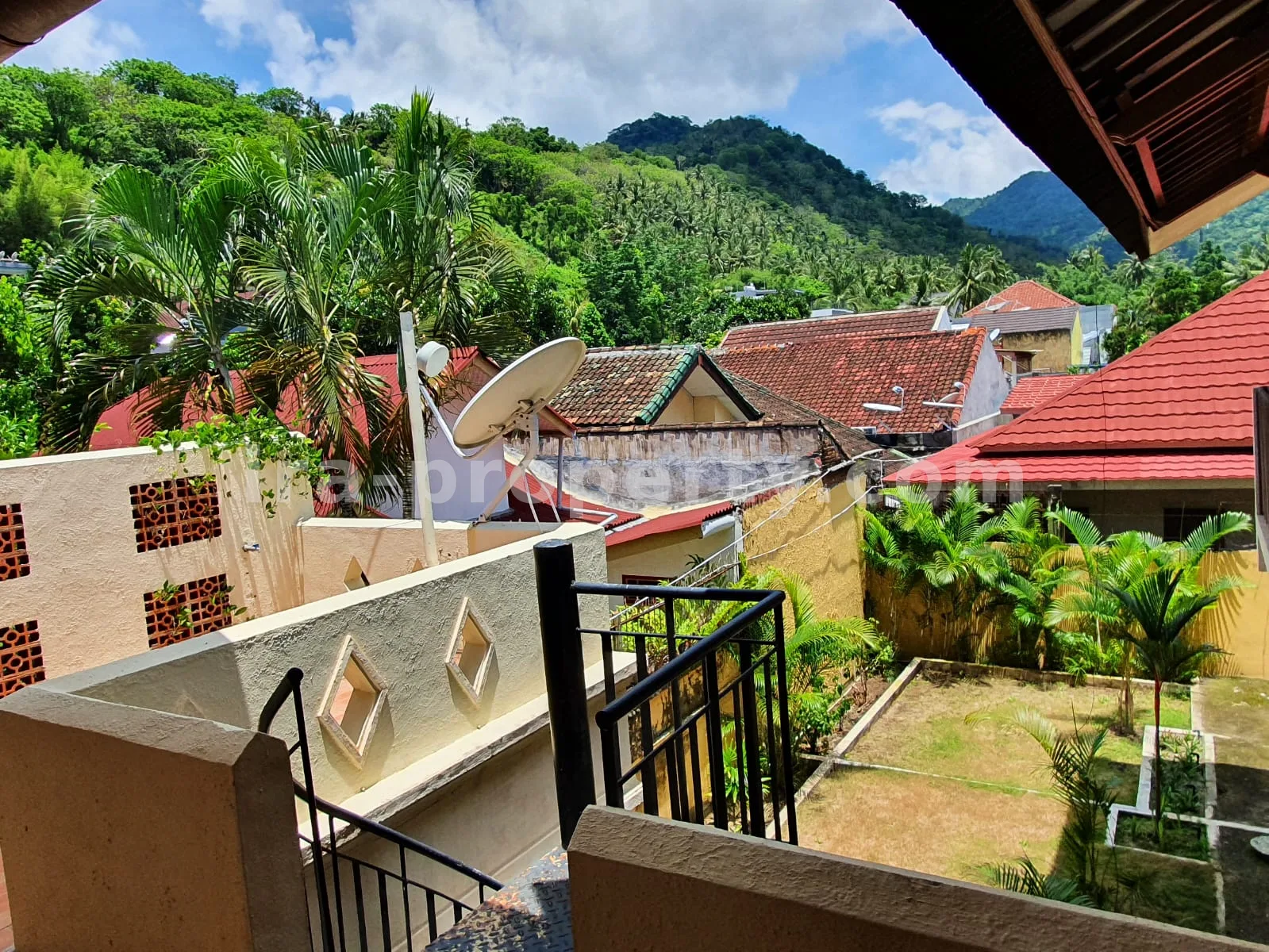 Elegant Villa in Green Valley, Central Senggigi