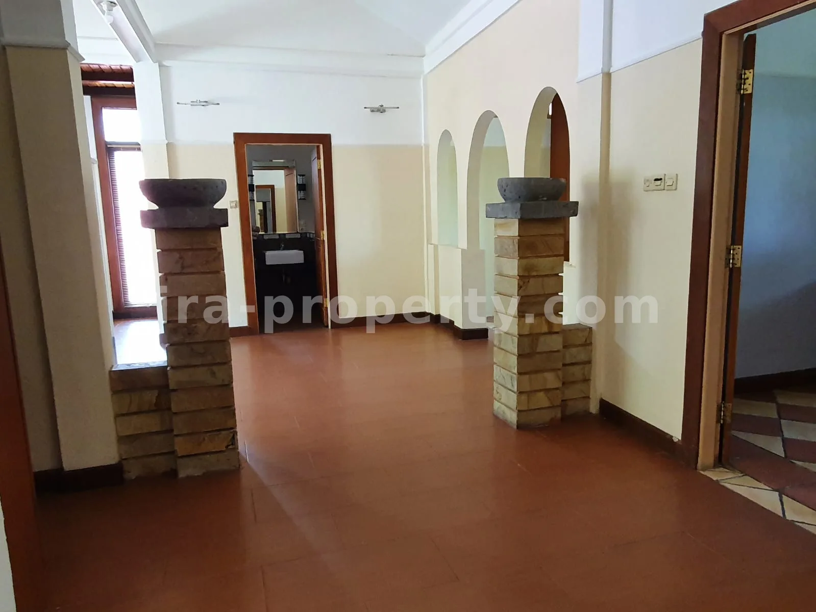 Elegant Villa in Green Valley, Central Senggigi