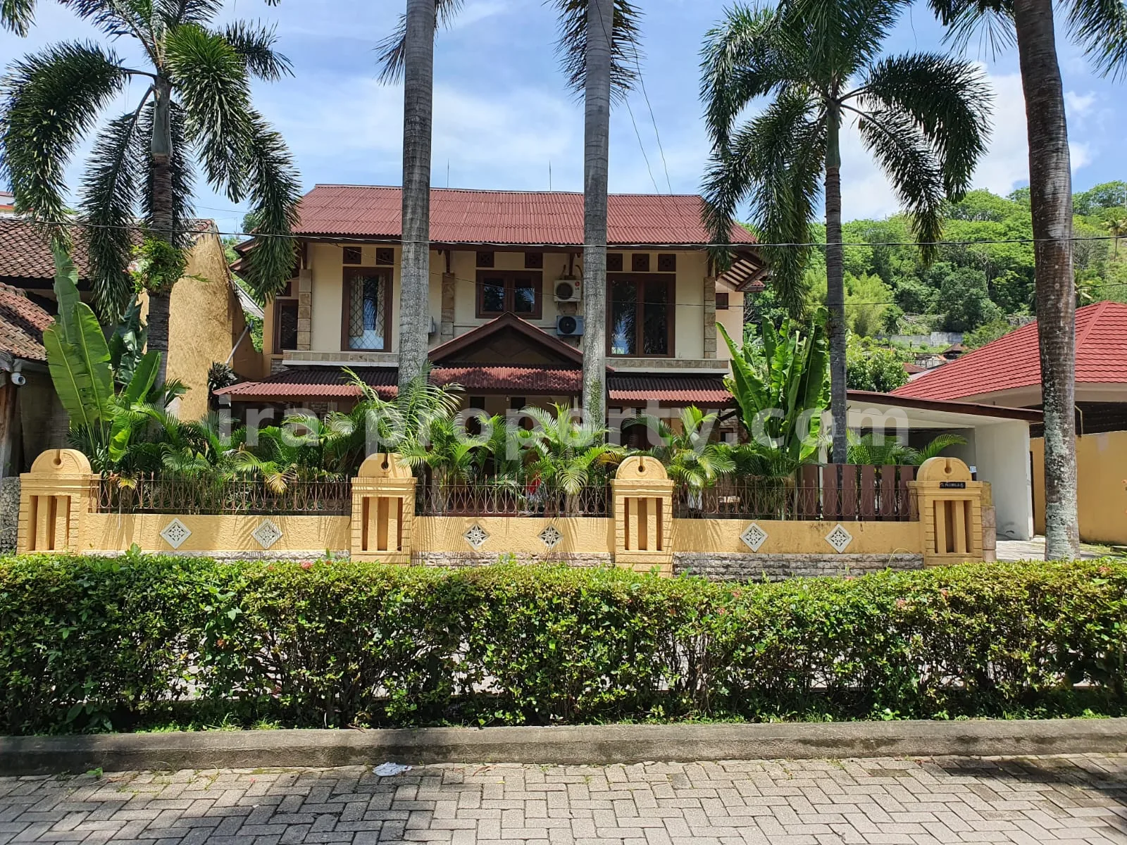 Elegant Villa in Green Valley, Central Senggigi