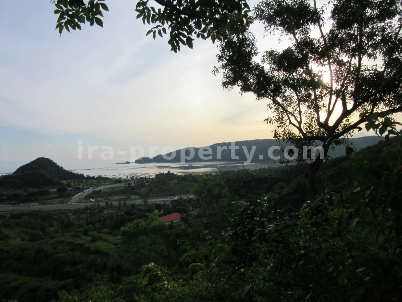 Direct Ocean and Circuit View Land in Mandalika