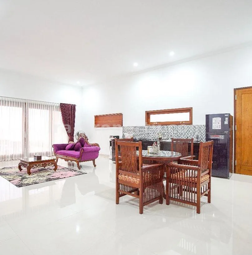Beachside Villa for Sale in Montong – Batu Layar