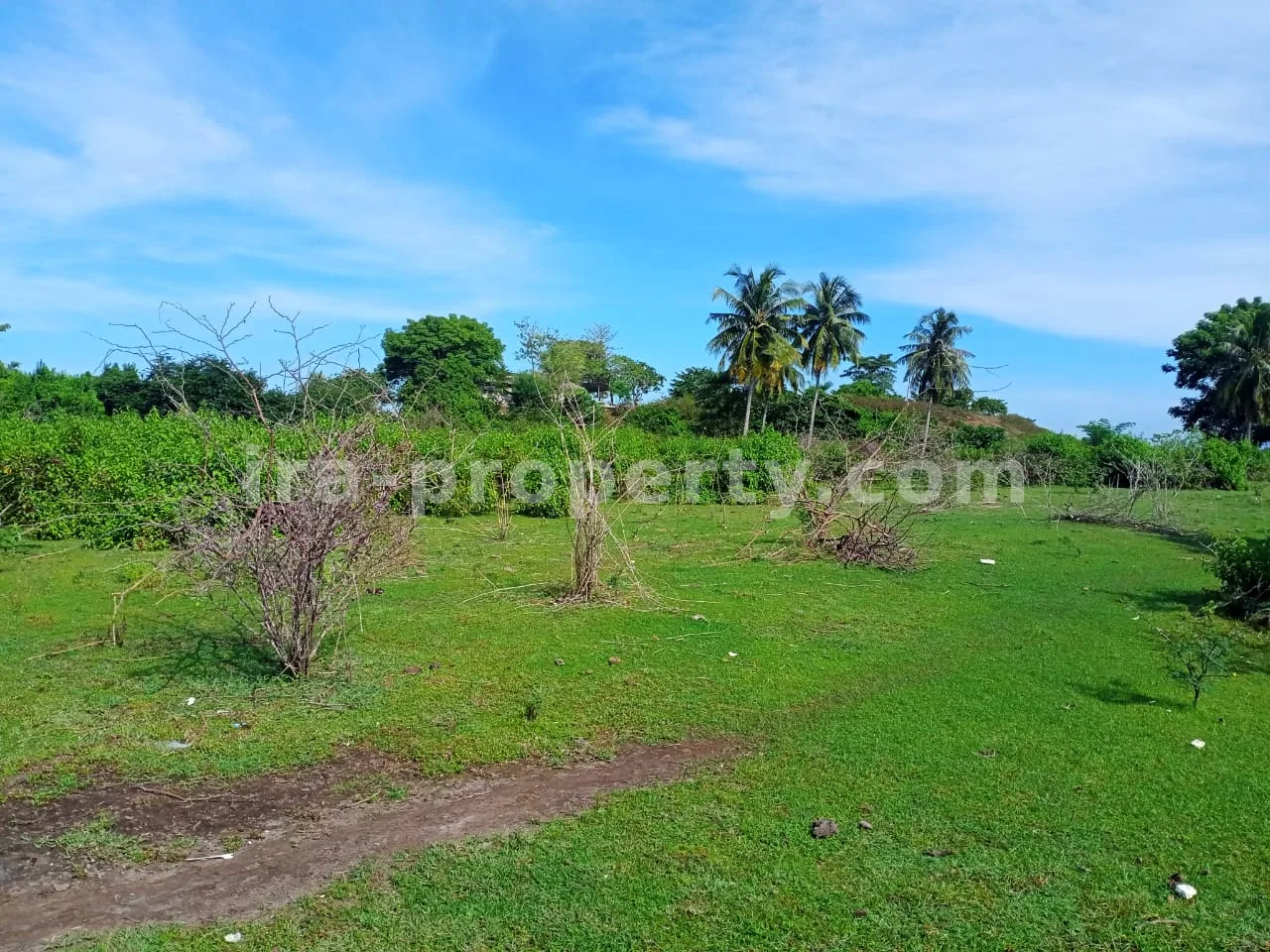 Beachfront Land in Gili Layar, Sekotong
