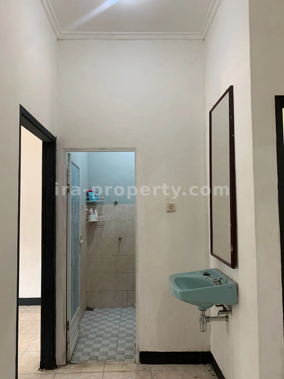 Spacious Family Home in Adisucipto Complex