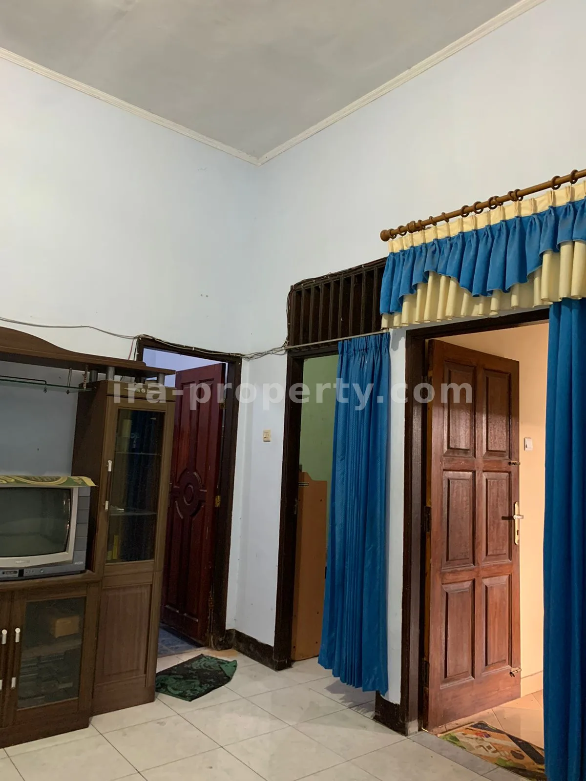 Spacious Family Home in Perumnas Complex
