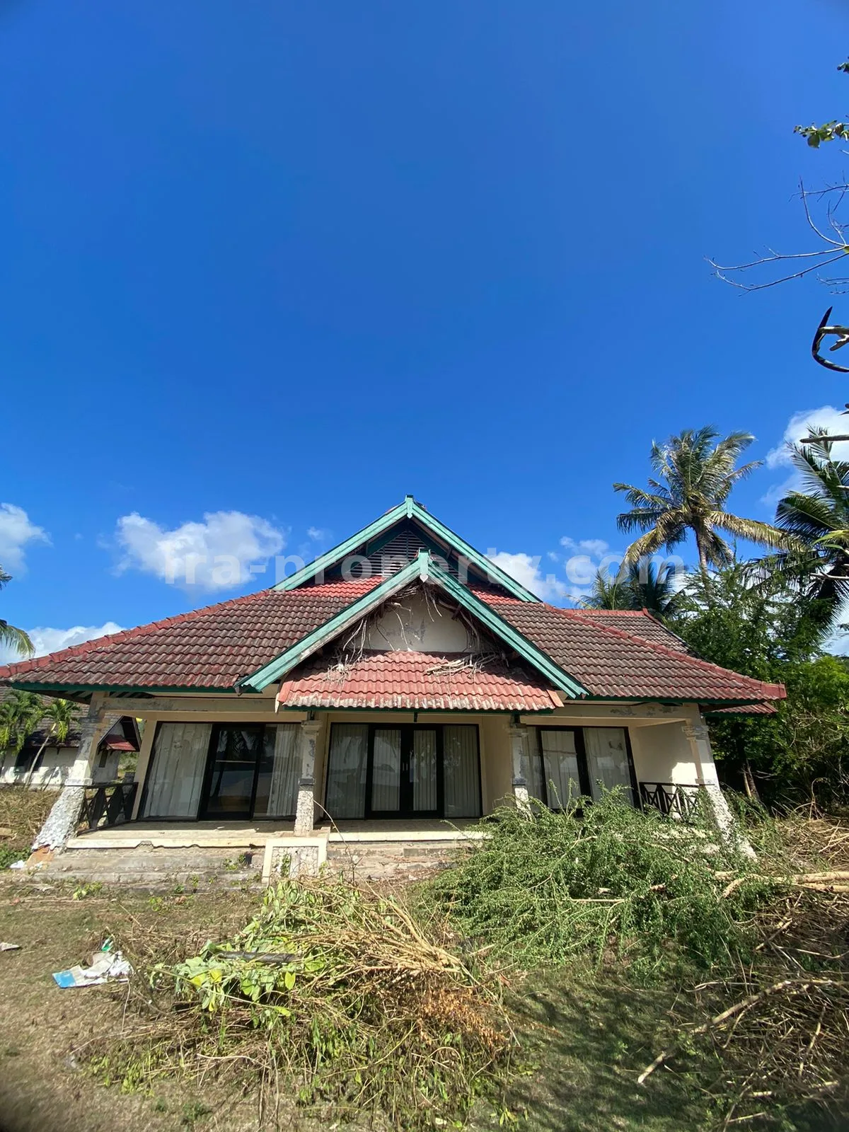 Exclusive Beachfront Land in Sekotong