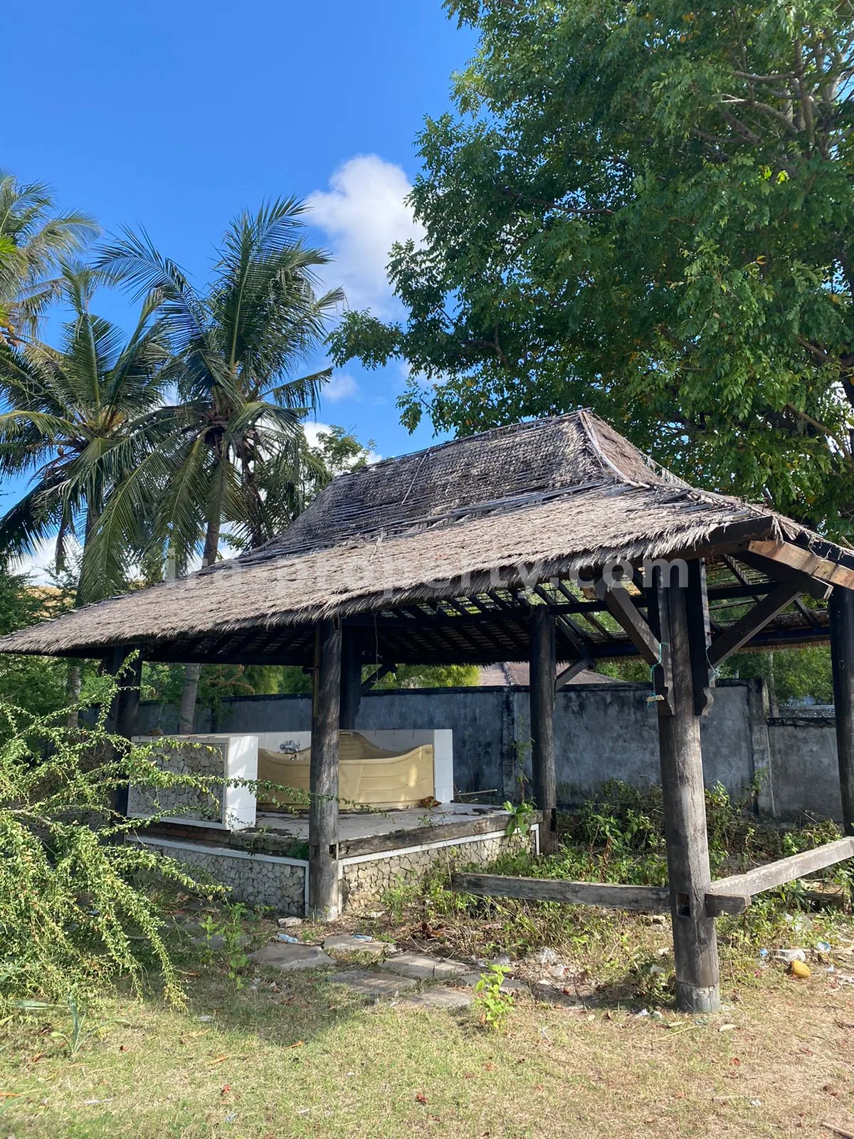 Exclusive Beachfront Land in Sekotong
