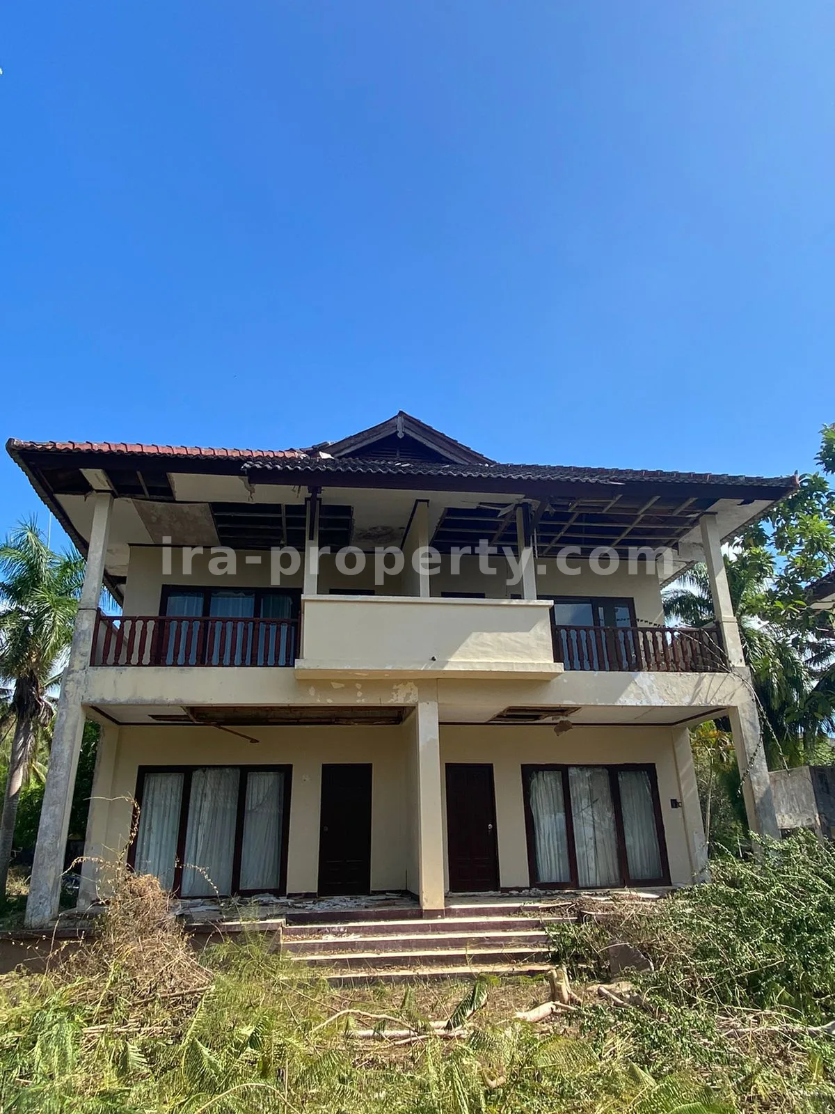 Exclusive Beachfront Land in Sekotong