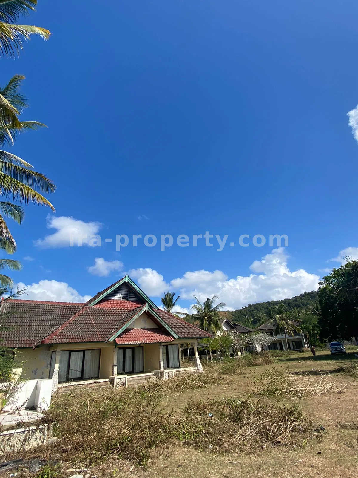 Exclusive Beachfront Land in Sekotong