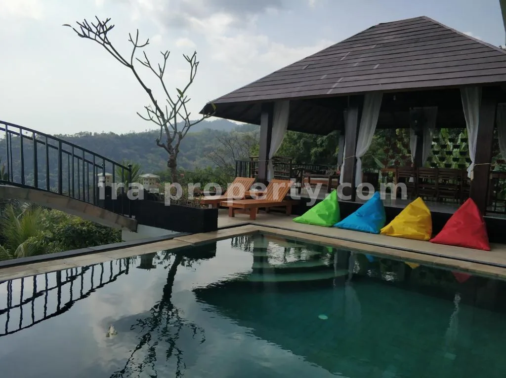 Ocean & City View Villa in Batulayar, Senggigi