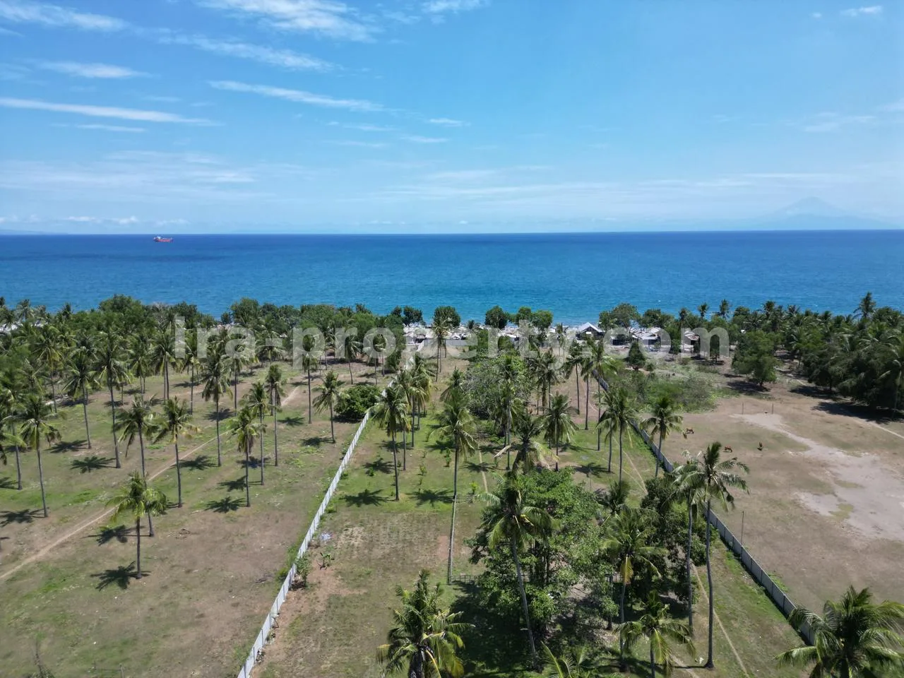 Beachfront Land in Montong Near Hotel Jayakarta