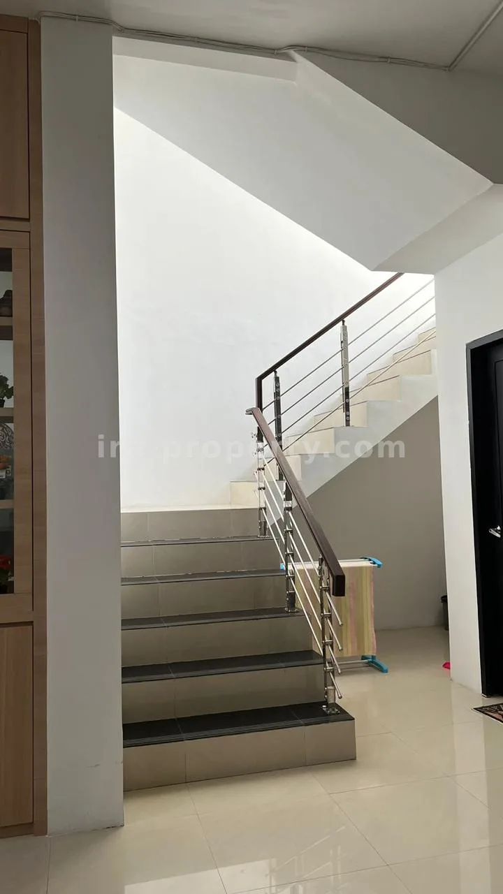Luxury House for Sale in Graha Permata Kota Selagalas
