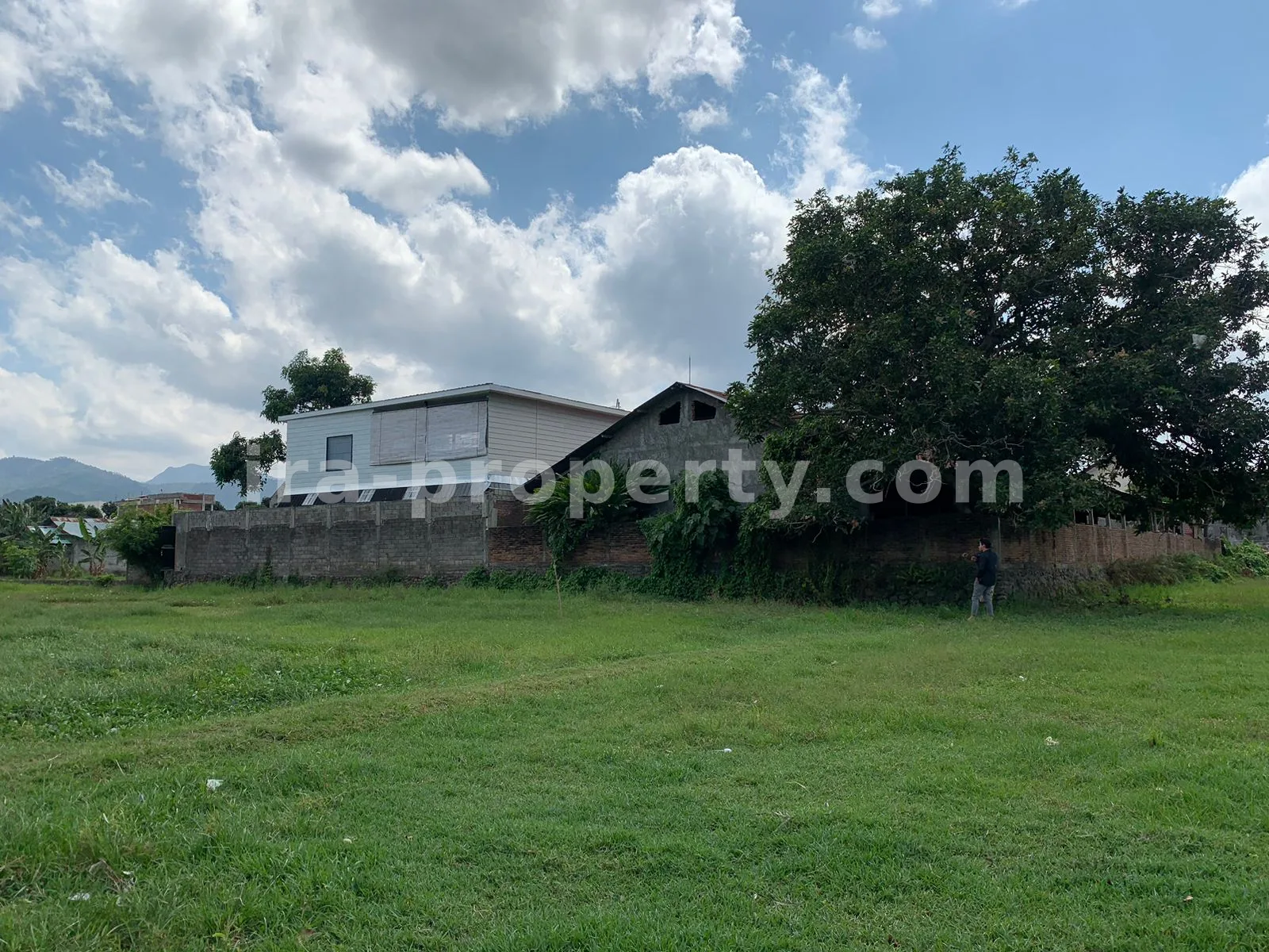 Strategic Land in Montong – Near Former Nusa Alam School