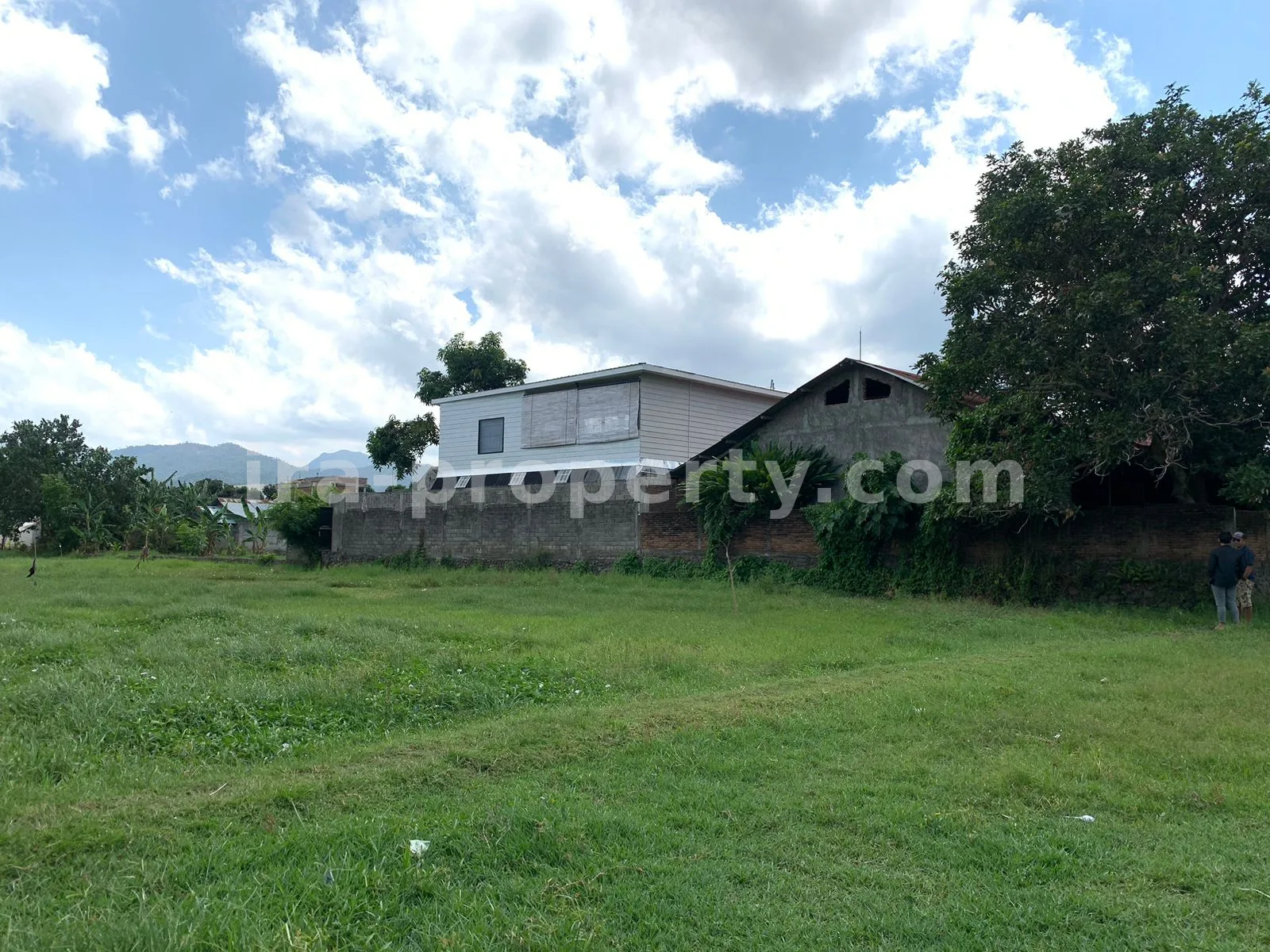 Strategic Land in Montong – Near Former Nusa Alam School