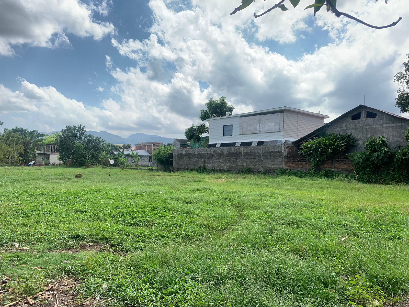 Strategic Land in Montong – Near Former Nusa Alam School