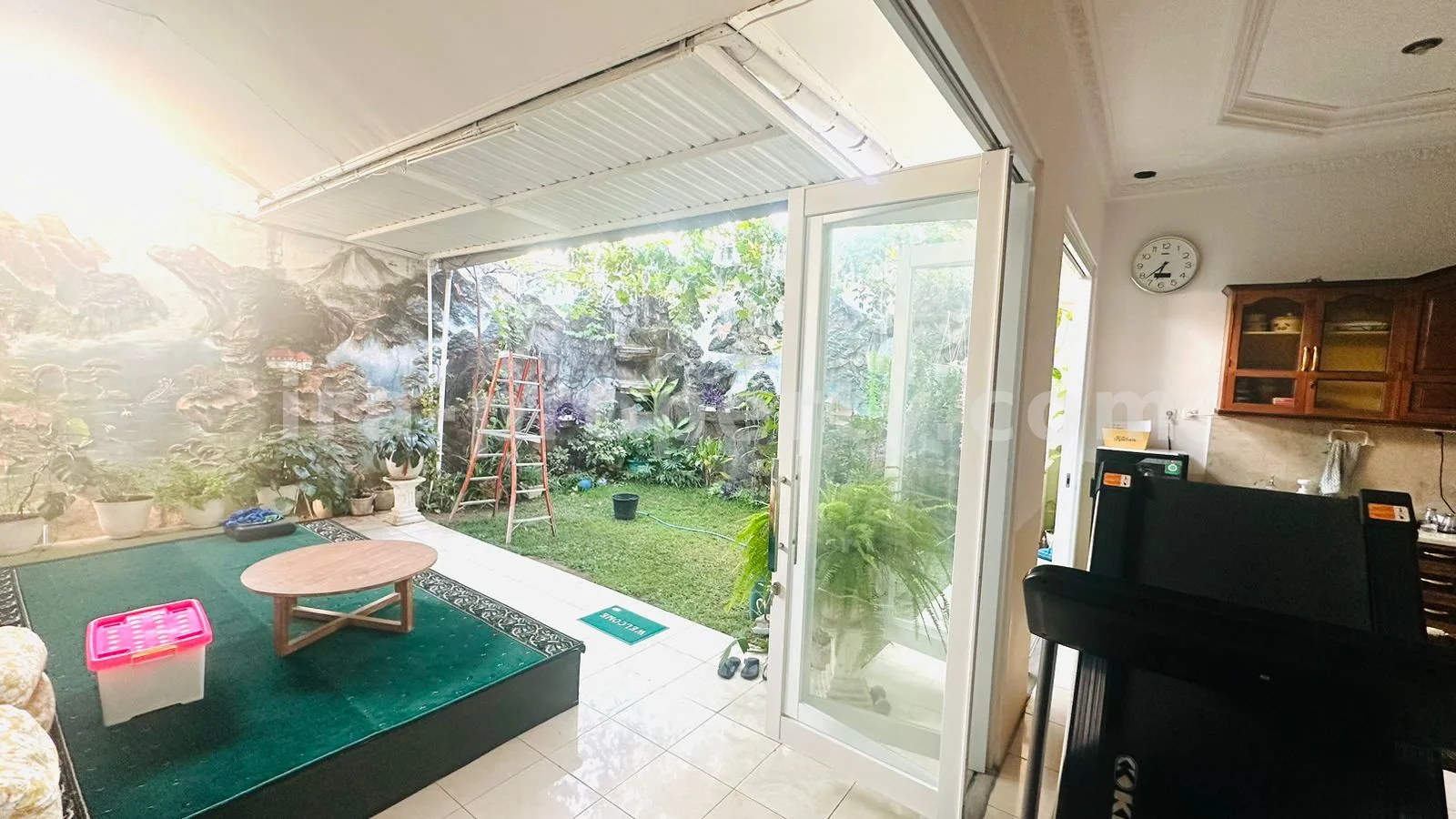 Luxurious House for Sale on the Main Road, Mataram