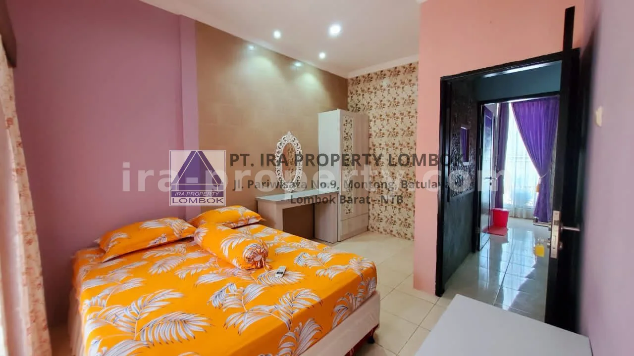 Modern Minimalist House in Meninting Regency
