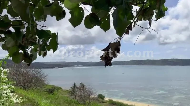 Land for Sale with Full Ocean View in Gerupuk