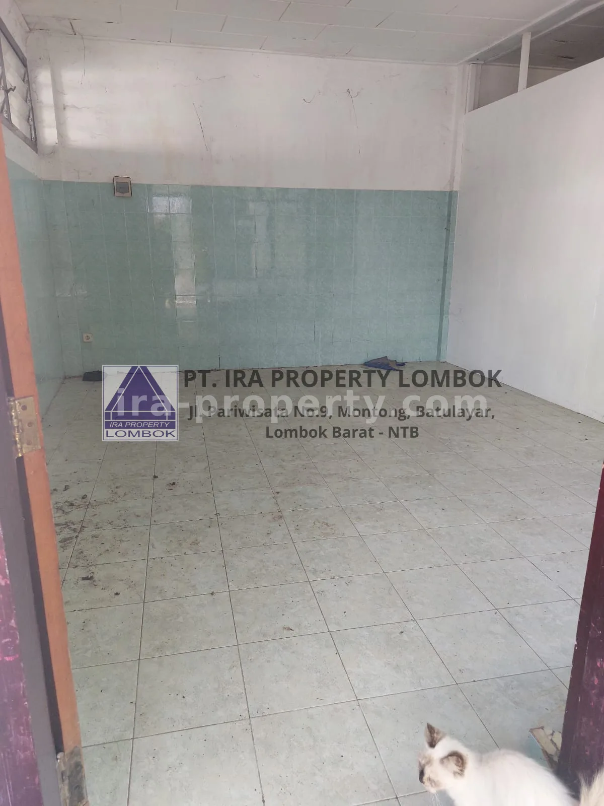 Strategic House in Cakra – Near Taman Mayura
