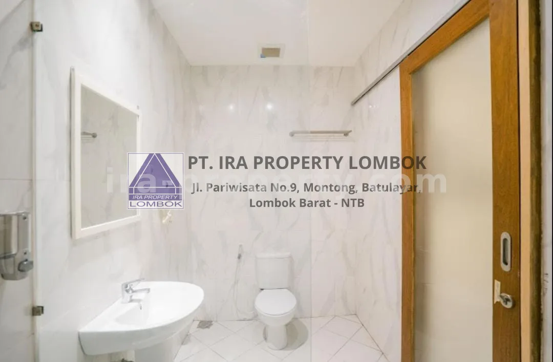 Guest House Villa Lumbung for Sale in Canggu, Bali