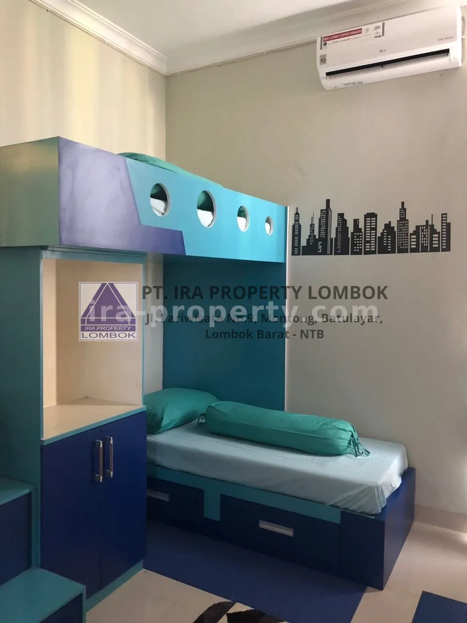 Modern 2-Story House for Sale in Bale Pelangi Complex
