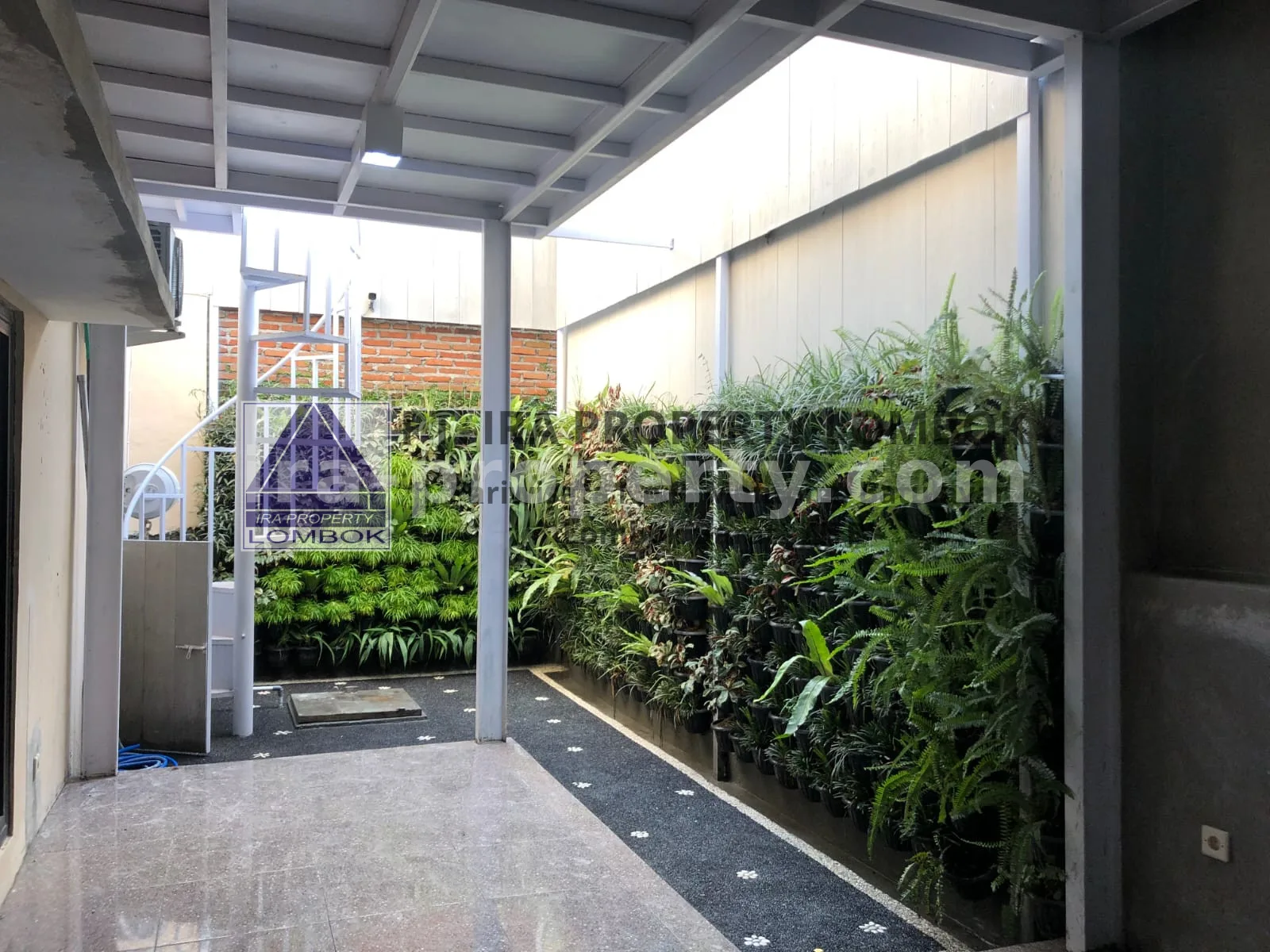 Modern 2-Story House for Sale in Bale Pelangi Complex