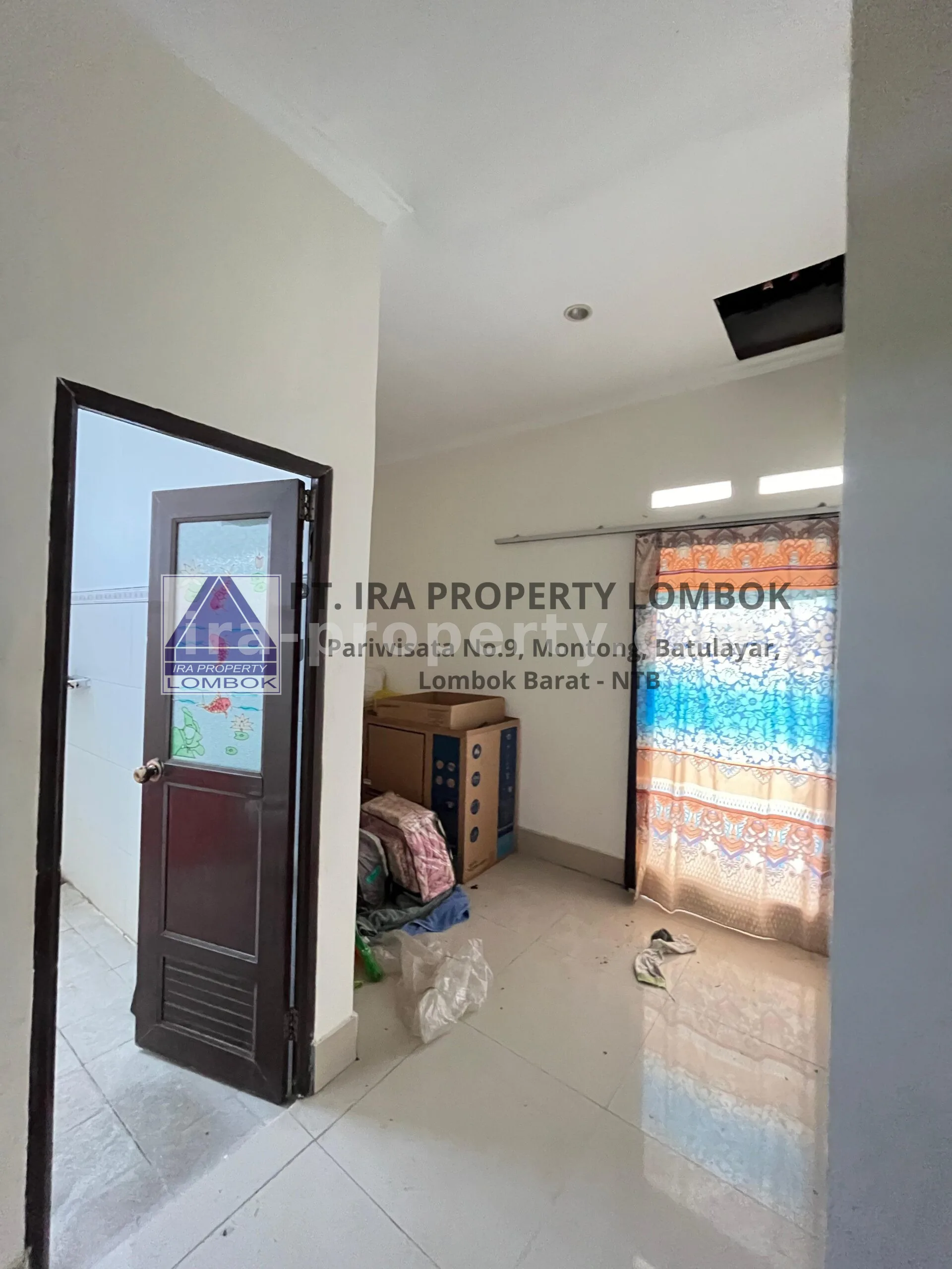 New Modern House for Sale in Secure Complex – Central Mataram