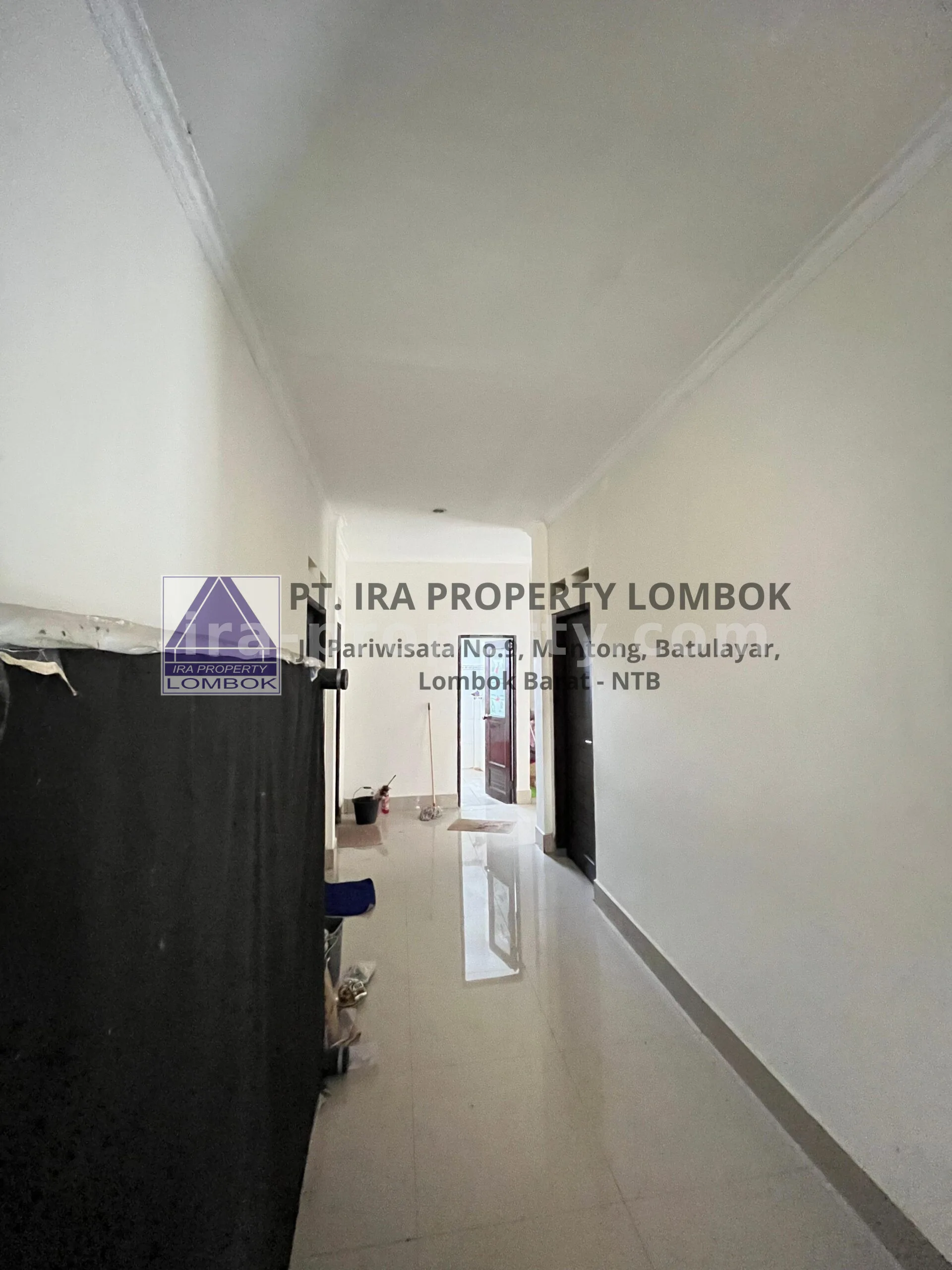 New Modern House for Sale in Secure Complex – Central Mataram