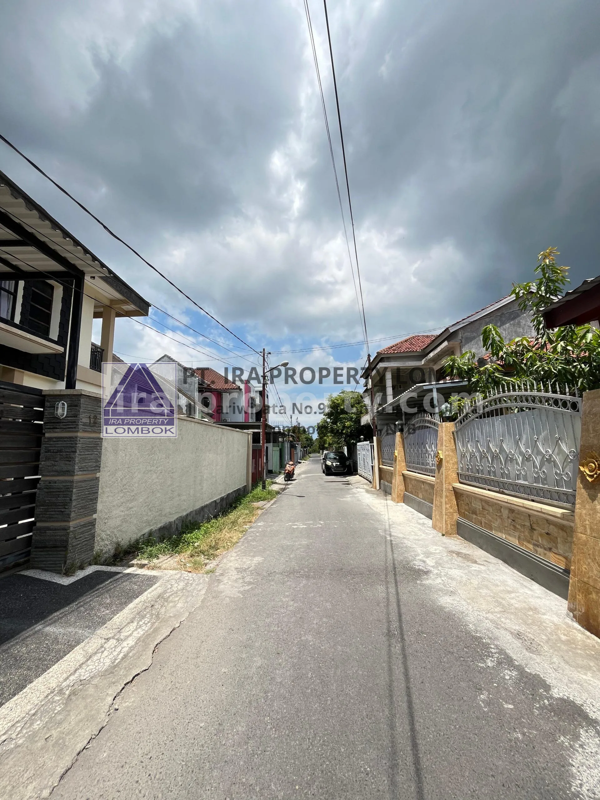 New Modern House for Sale in Secure Complex – Central Mataram