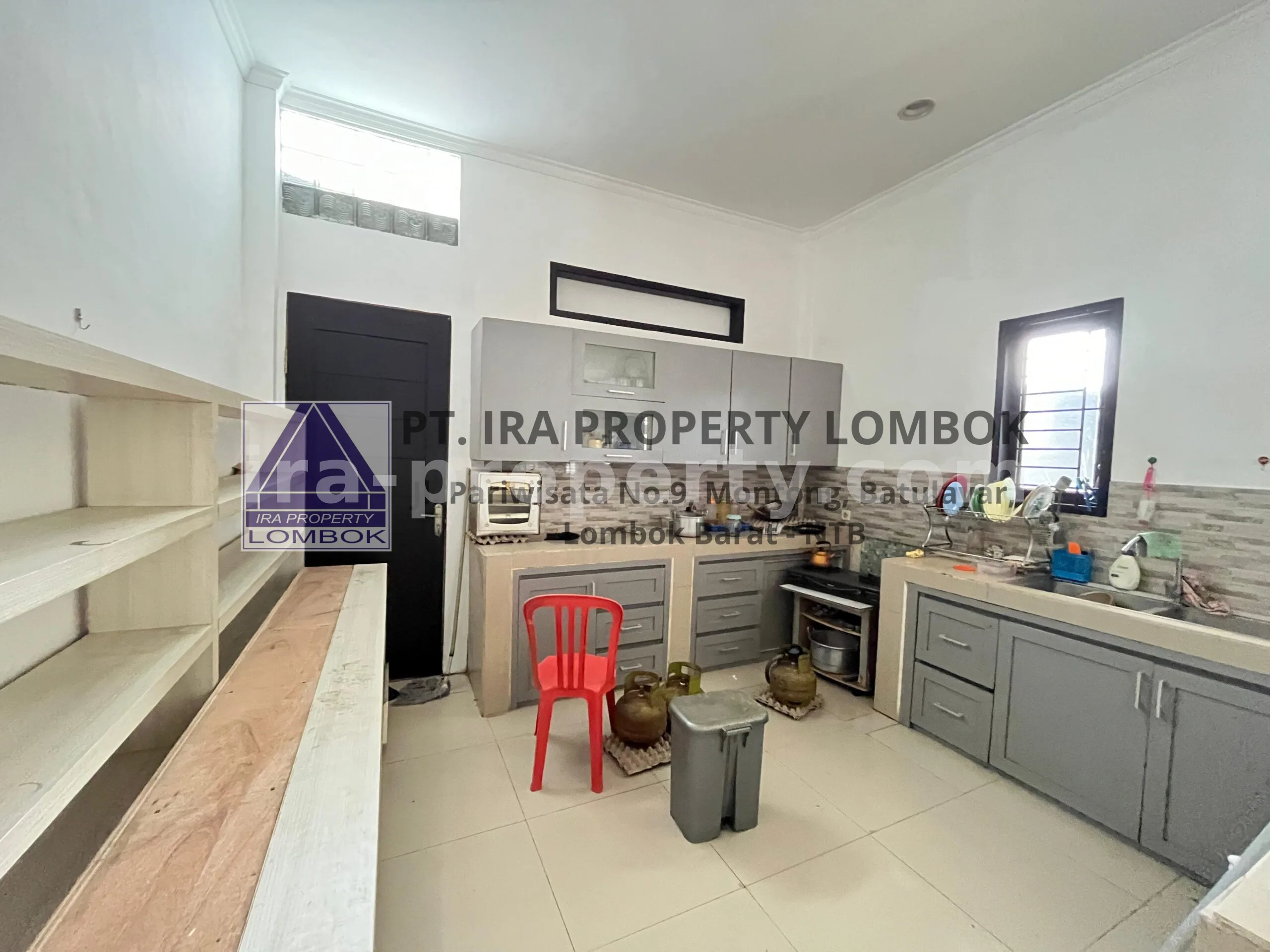 New Modern House for Sale in Secure Complex – Central Mataram