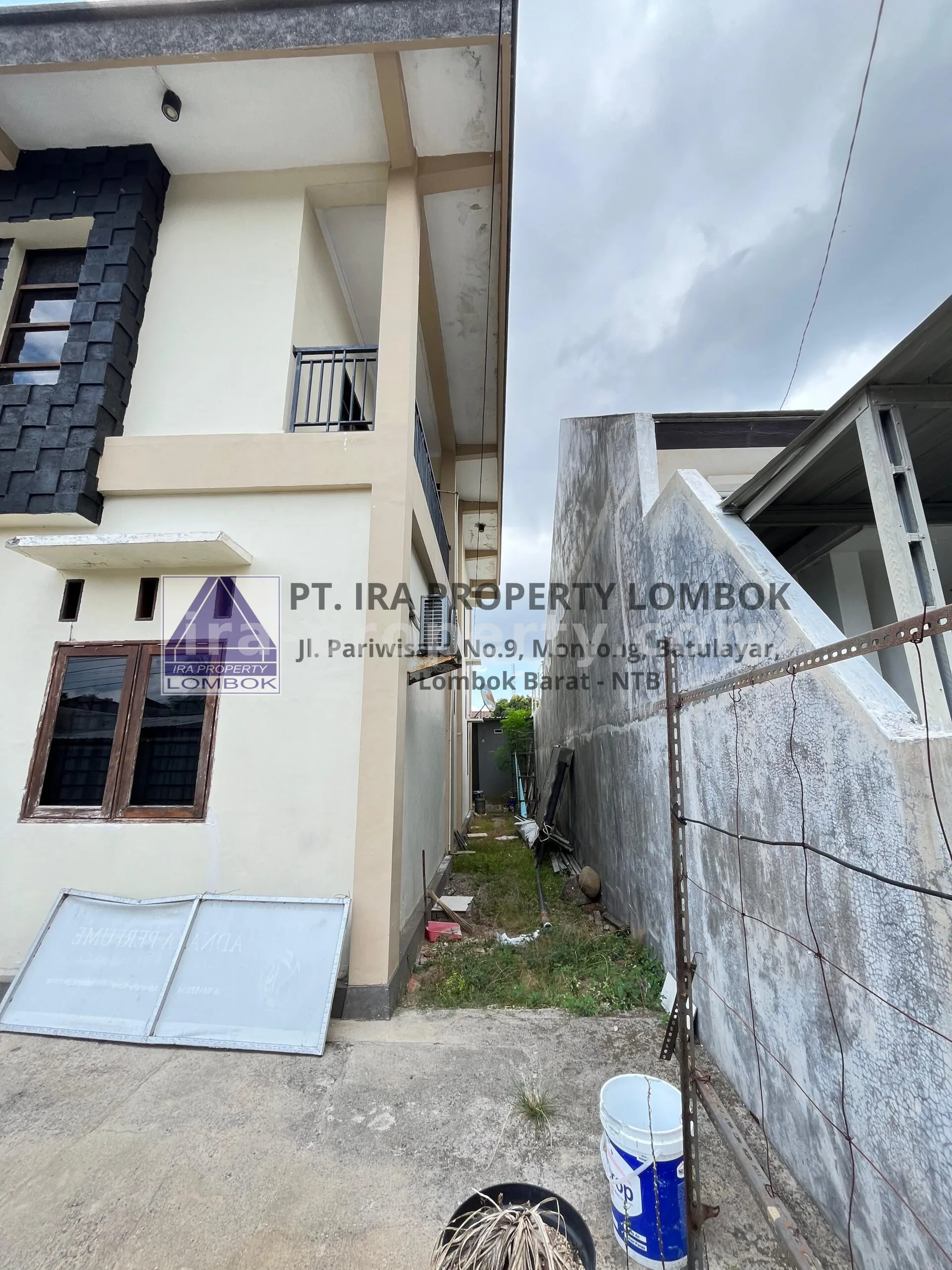 New Modern House for Sale in Secure Complex – Central Mataram