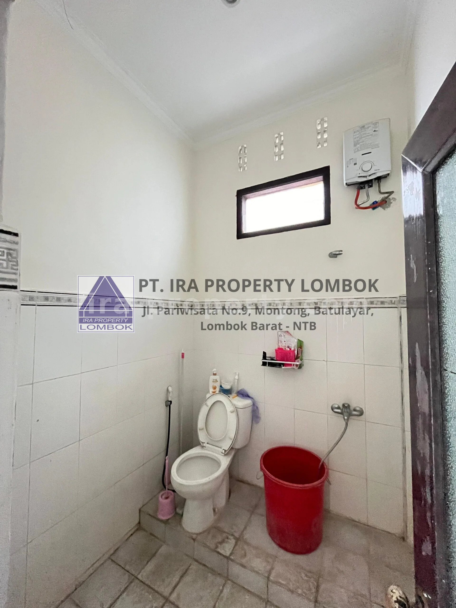 New Modern House for Sale in Secure Complex – Central Mataram